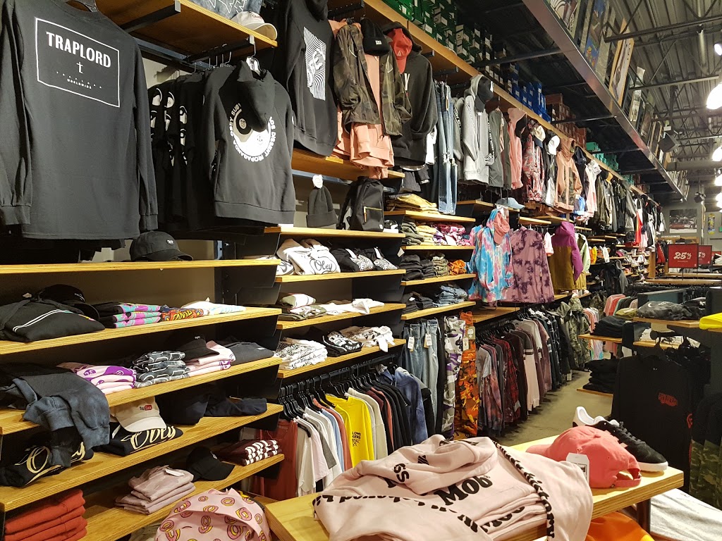 Zumiez | 221 Glendale Ave Suite 46, St. Catharines, ON L2T 2K9, Canada | Phone: (905) 684-5183