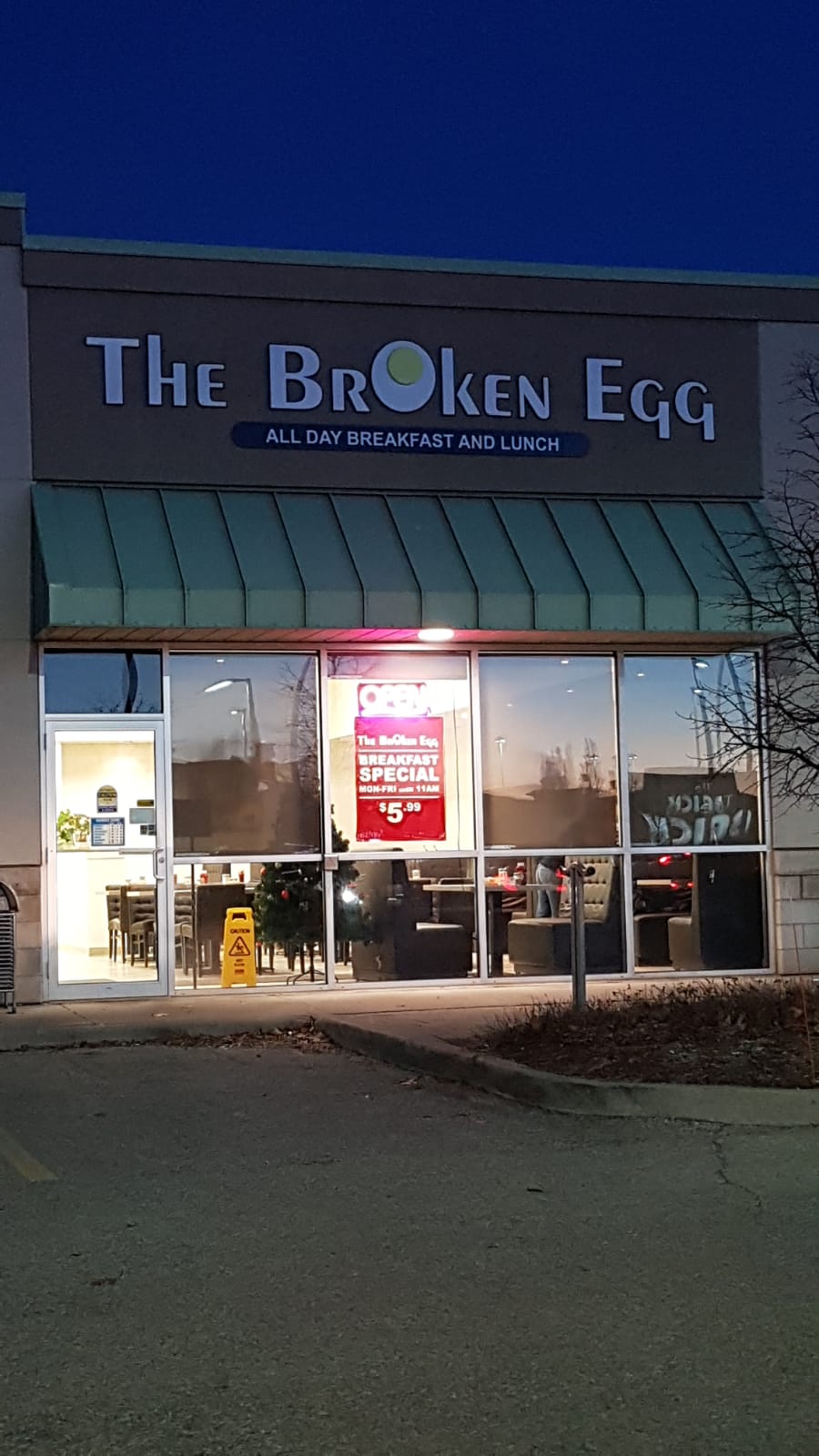 The Broken Egg | 4293 King St E, Kitchener, ON N2P 2E9, Canada | Phone: (519) 219-1317
