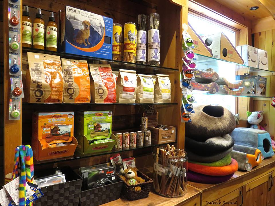 Mlle Petalia | 205 Chemin Old Chelsea, Chelsea, QC J9B 1J3, Canada | Phone: (819) 827-6366