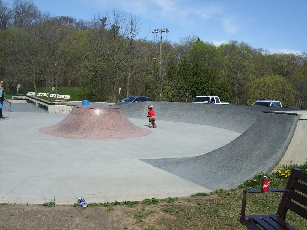 Isaac Riehl Memorial Skatepark | Marlene Stewart Streit Park, 55 Park Ln, Fonthill, ON L0S 1E0, Canada | Phone: (905) 892-2607