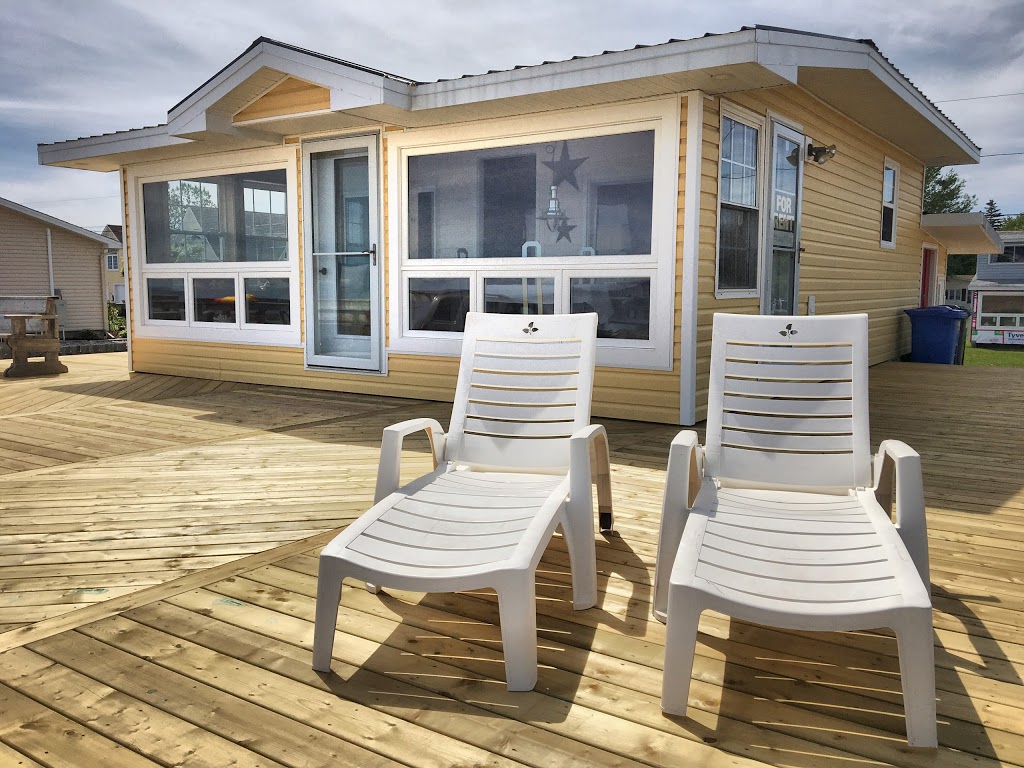 Chalet 44 | 44 Rue sur L Ocean, Grand-Barachois, NB E4P 8P2, Canada | Phone: (647) 875-1590