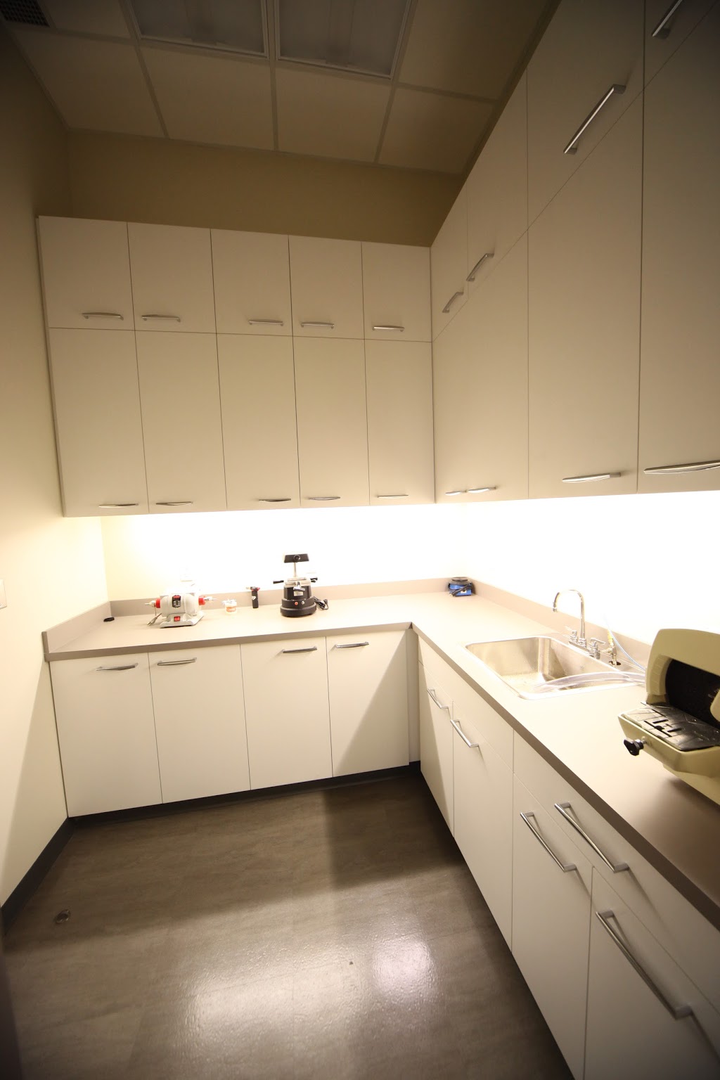 Ellerslie 66 Dental Clinic | 6713 Ellerslie Rd SW, Edmonton, AB T6X 2A1, Canada | Phone: (780) 705-9866