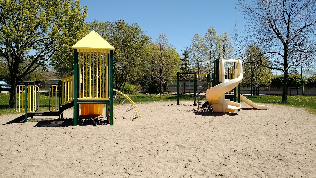Munden Park | Mississauga, ON L5A 1B2, Canada