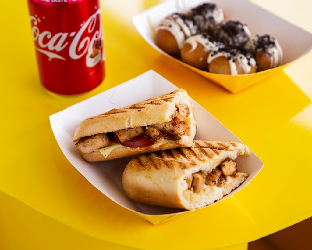 Lokma Pâtisserie-Café (Anjou) | 7999 Boulevard des Galeries dAnjou, Anjou, QC H1M 1W9, Canada | Phone: (514) 600-0168