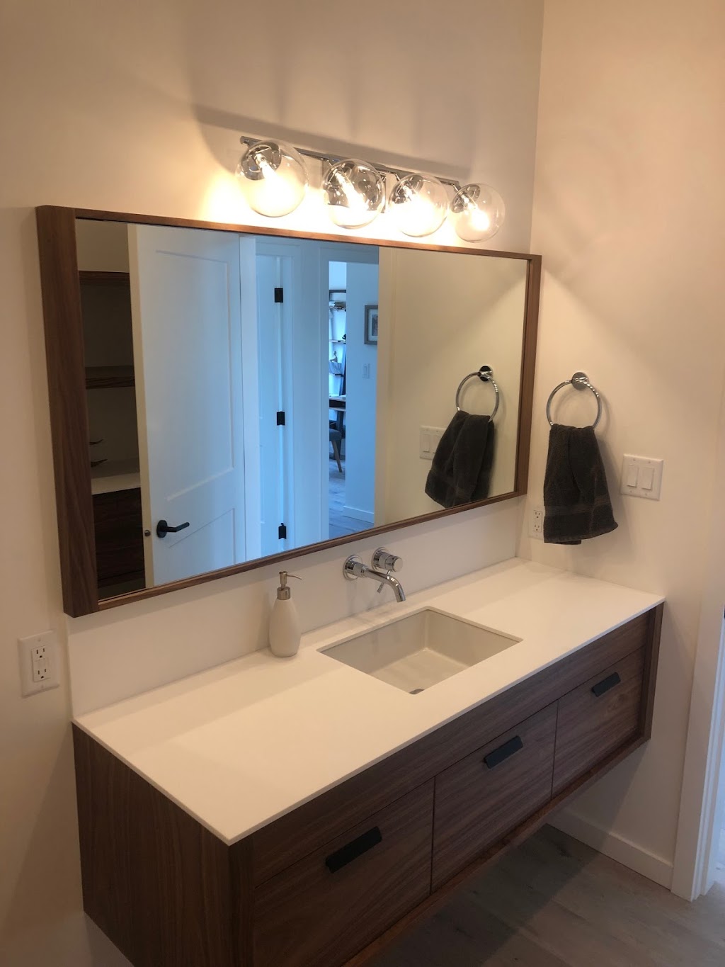 Longman Developments Ltd. | 938 Gibsons Way #106, Gibsons, BC V0N 1V7, Canada | Phone: (604) 886-2272