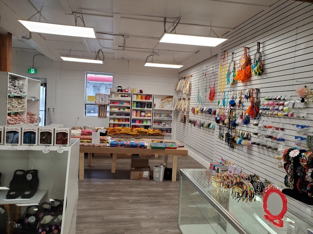 Teekcas Aboriginal Boutique | 1654 St Matthews Ave, Winnipeg, MB R3H 0X6, Canada | Phone: (204) 783-4542