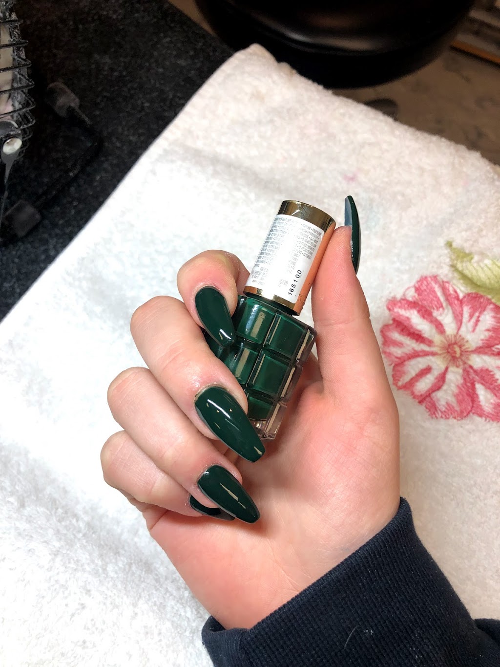 Ongle Etoile | 2169 Blvd. Marcel-Laurin, Saint-Laurent, QC H4R 1K4, Canada | Phone: (514) 334-6637