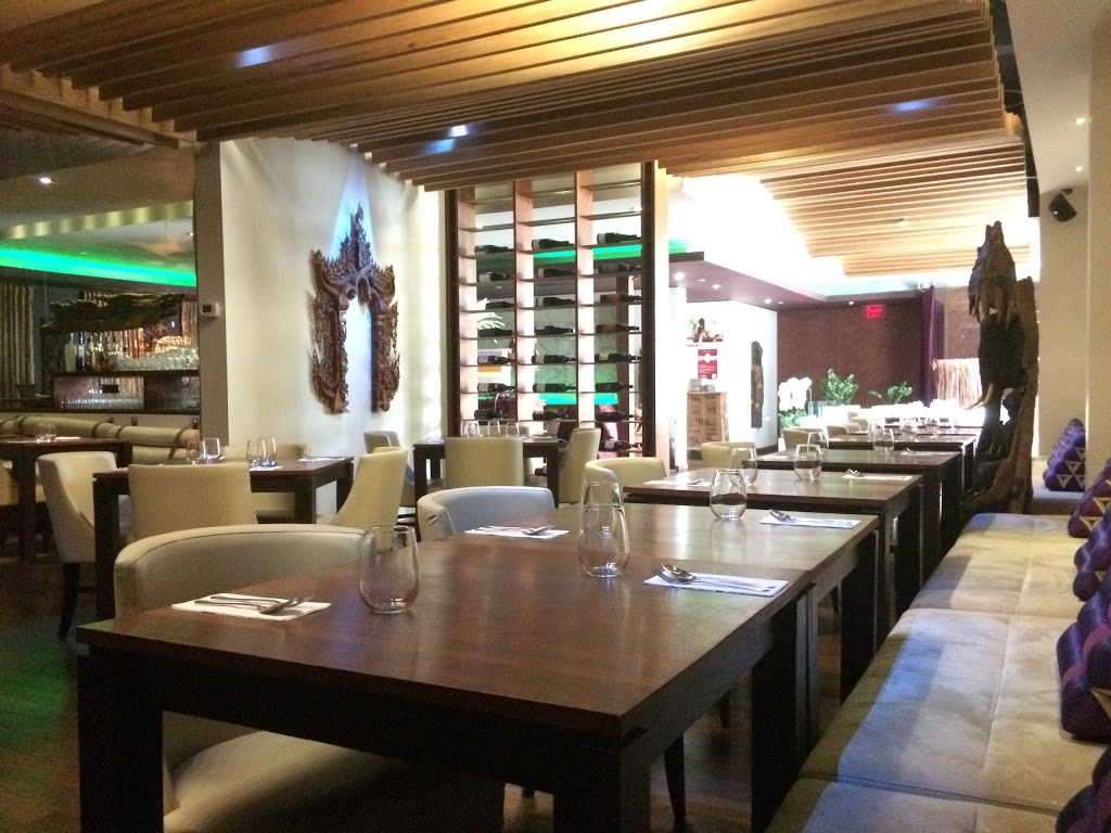 Soontorn Bahn Thai | 210 Lakeshore Rd E, Oakville, ON L6J 1H8, Canada | Phone: (905) 815-8488