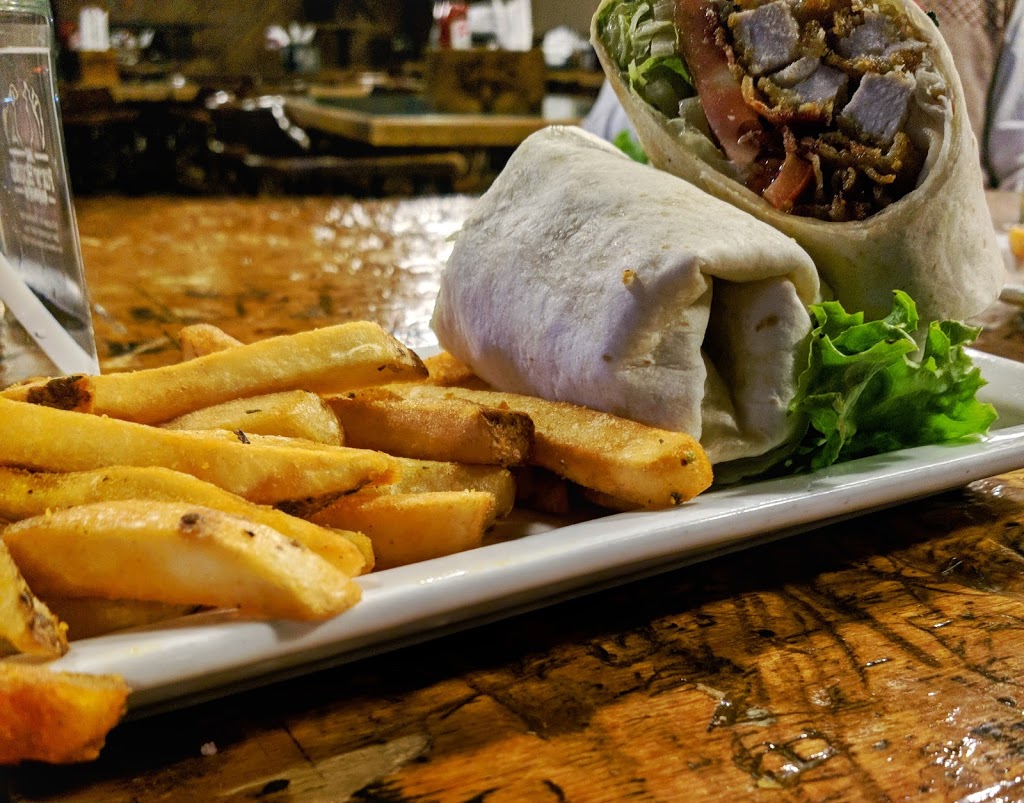 Fox & Hound Neighbourhood Pub | 720 Coverdale Rd, Riverview, NB E1B 3L8, Canada | Phone: (506) 387-2883