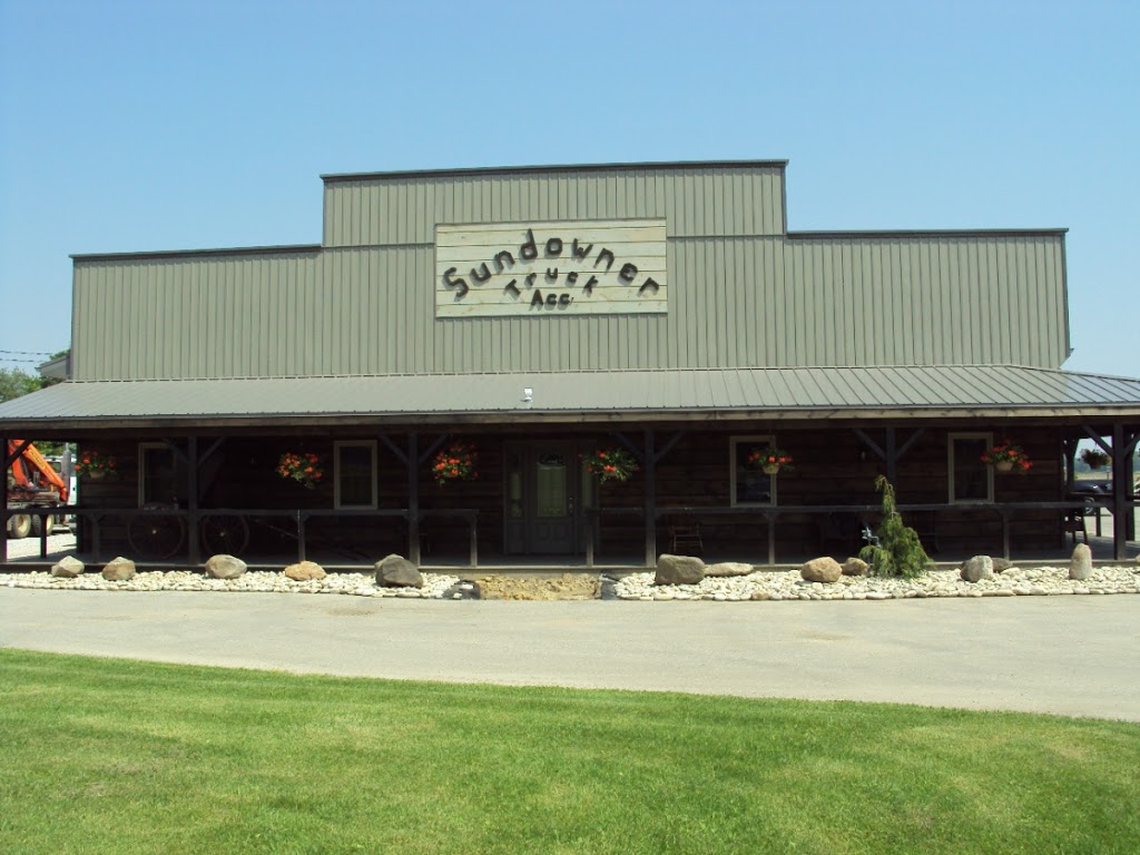 Sundowner Truck Accessories | 30558 Zone Rd 8, Bothwell, ON N0P 1C0, Canada | Phone: (519) 695-2411