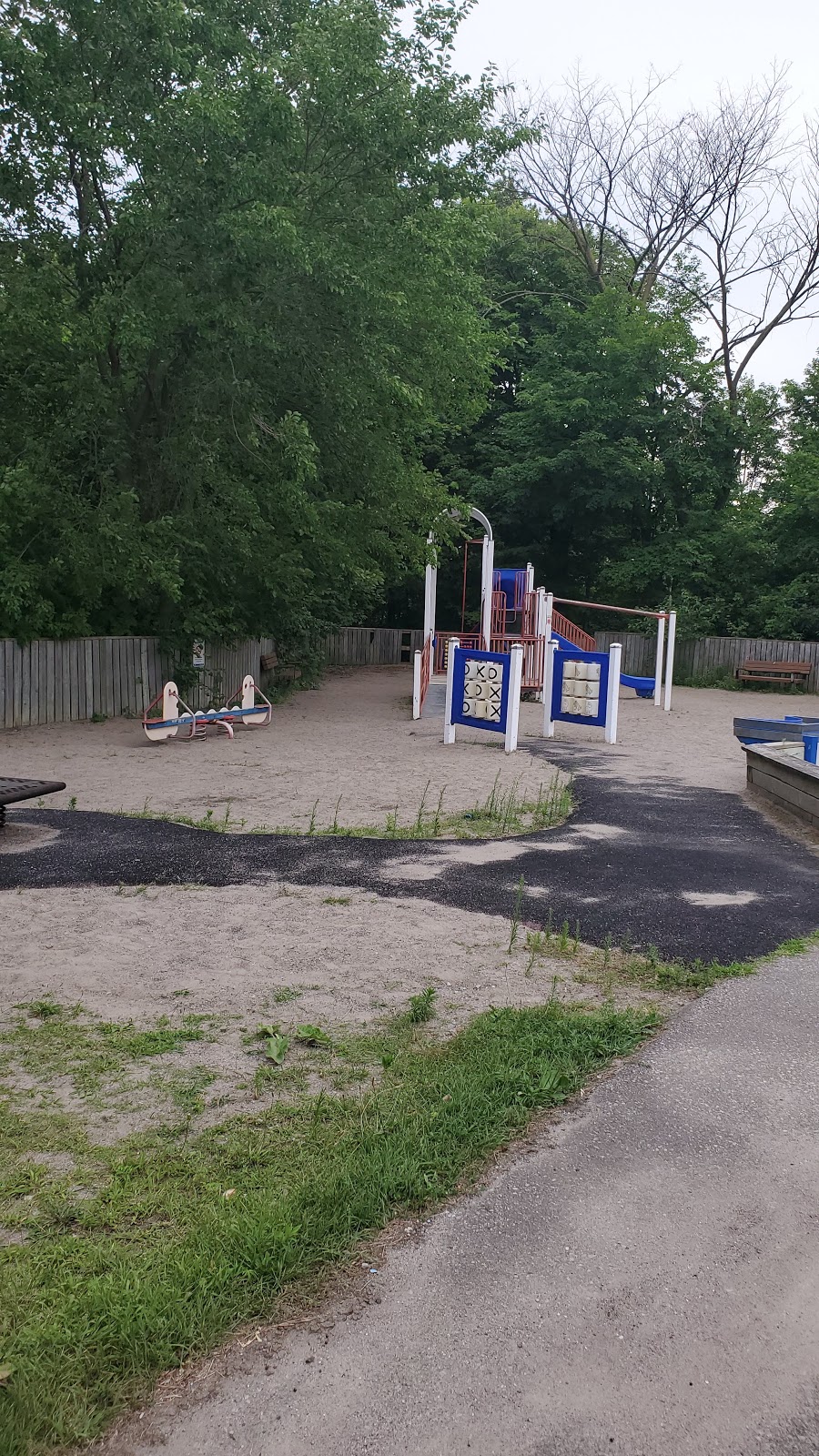 Northwood Swimming Pool | 15 Clubhouse Ct, North York, ON M3L 2K5, Canada | Phone: (416) 395-6695