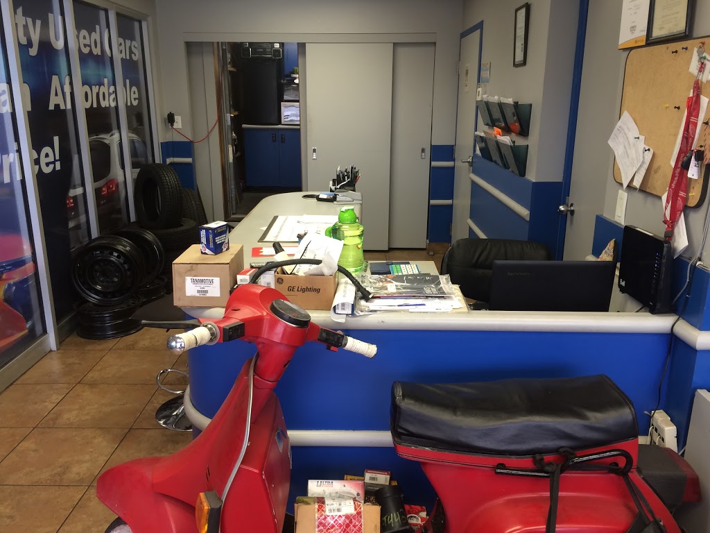 Paycan Motors Ltd | 1278 Victoria St N, Kitchener, ON N2B 3C9, Canada | Phone: (519) 742-3497