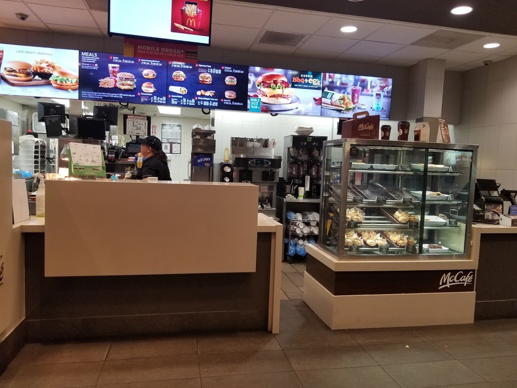 McDonalds | 520 Oxford St W, London, ON N6H 1T5, Canada | Phone: (519) 471-5540