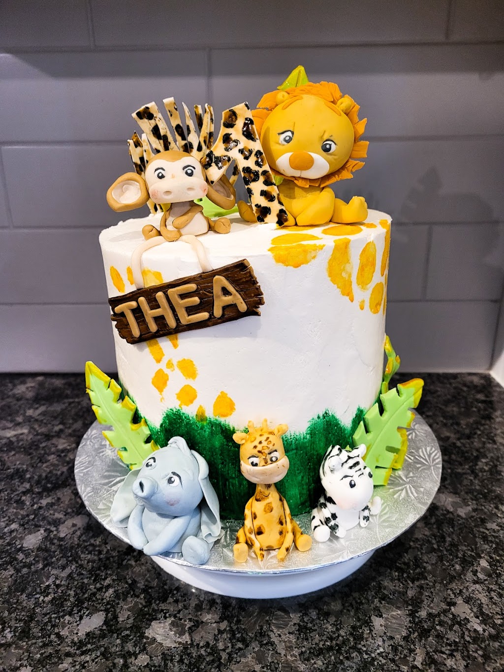 Custom Cakes by C | 836 Livingston Way NE, Calgary, AB T3P 1N8, Canada | Phone: (403) 862-5681