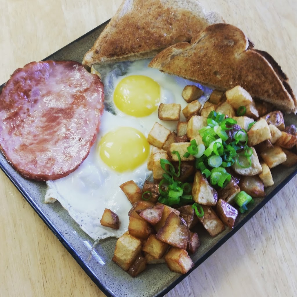 Caswell Hill Cafe | 210 Avenue H N, Saskatoon, SK S7L 6B6, Canada | Phone: (306) 974-9977