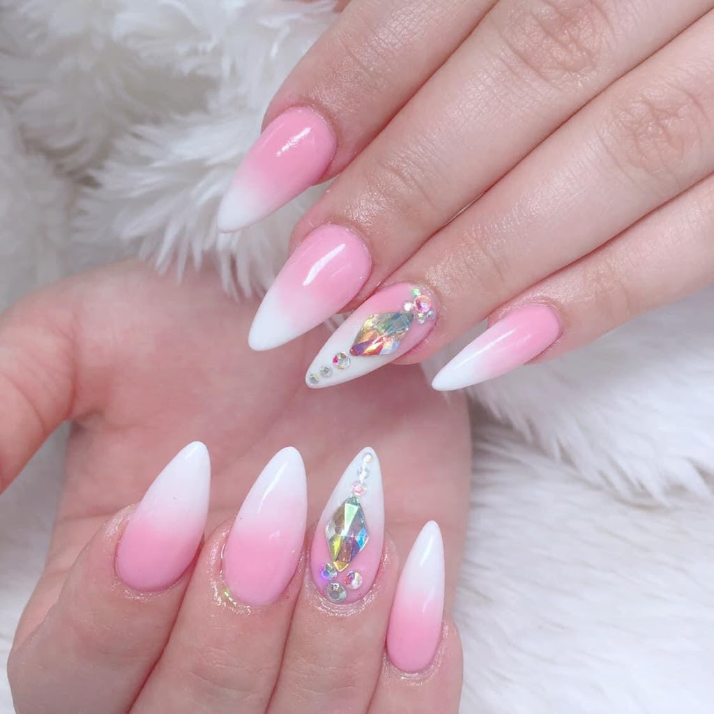 Hanas Nails Spa & Hair Boutique | 108 Facer St, St. Catharines, ON L2M 5J7, Canada | Phone: (289) 438-2236