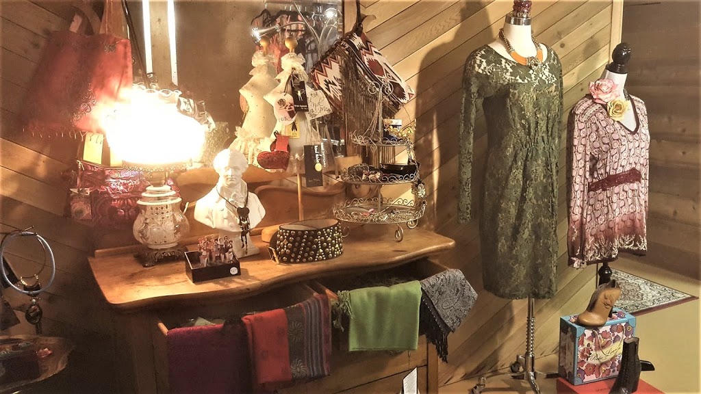 My One & Only Funky Chic Boutique | 3879 Highland Rd, Arnprior, ON K7S 3G9, Canada | Phone: (613) 623-0474