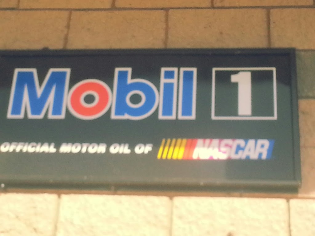 Derby Ten Minute Oil Change | 6858 Erie Rd, Derby, NY 14047, USA | Phone: (716) 947-9277