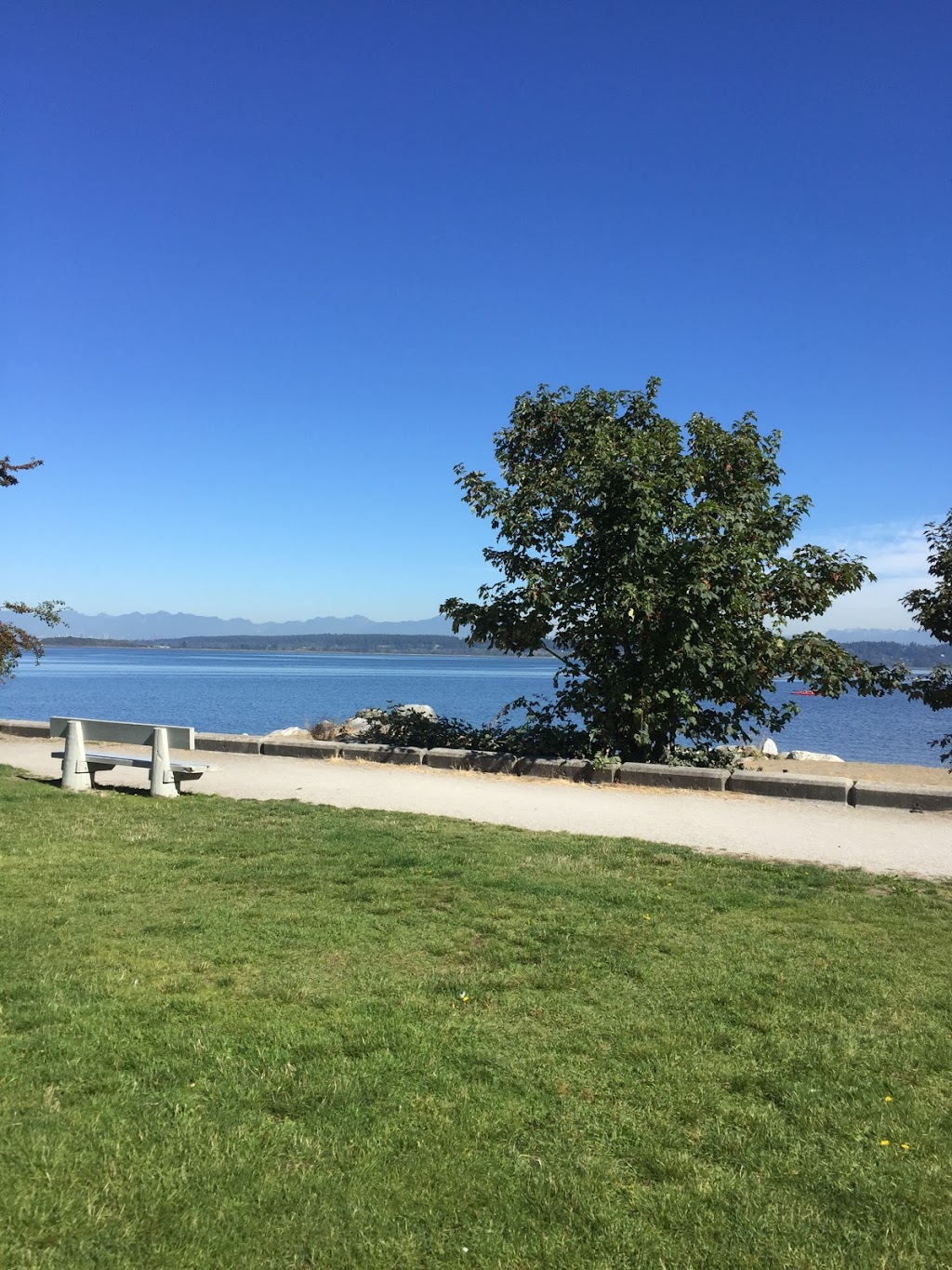 Blackie Spit | 3136 McBride Ave, Surrey, BC V4A 3E2, Canada | Phone: (604) 501-5050