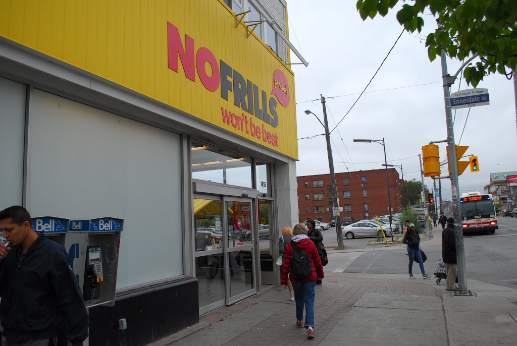 Jasons No Frills | 1951 Eglinton Ave W, York, ON M6E 2J7, Canada | Phone: (866) 987-6453
