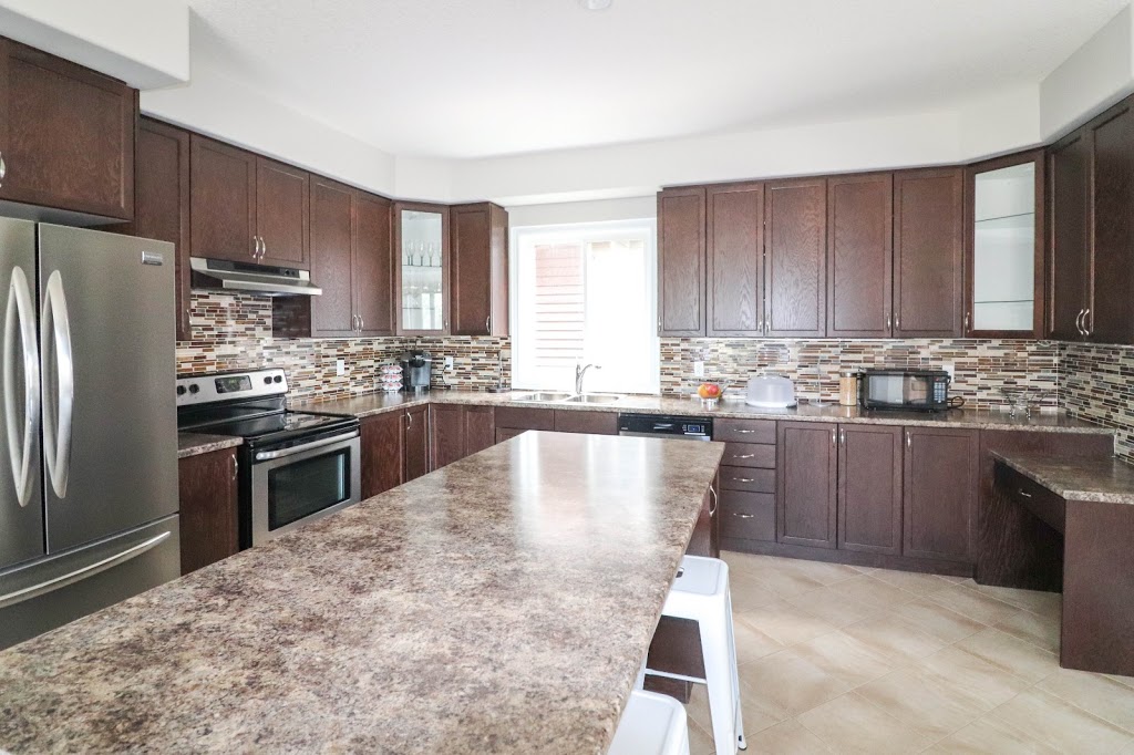 Mountaincroft BnB | 103 Garbutt Cres, Collingwood, ON L9Y 0H5, Canada | Phone: (416) 931-3811