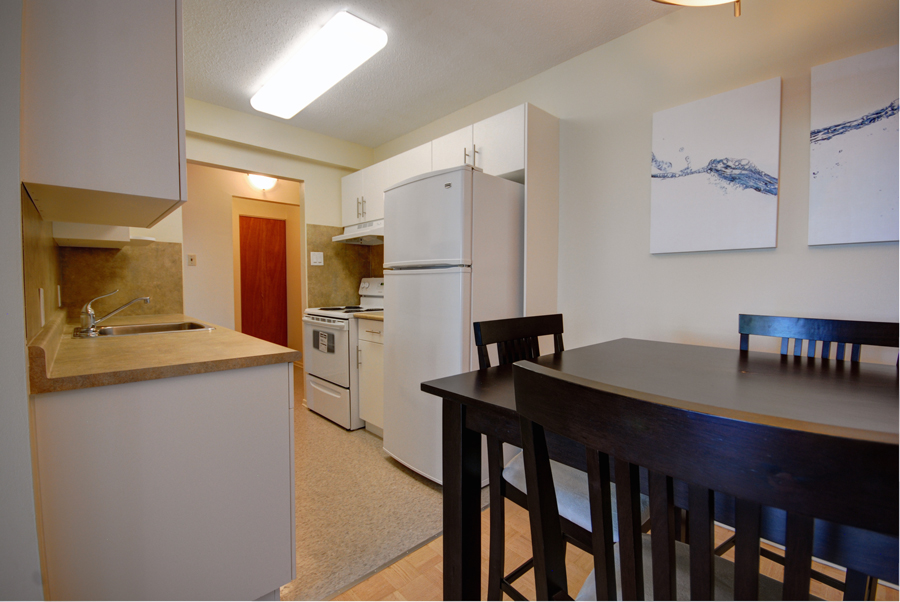 Olympic Towers | Charles St, Winnipeg, MB R2W 4B9, Canada | Phone: (204) 898-7165