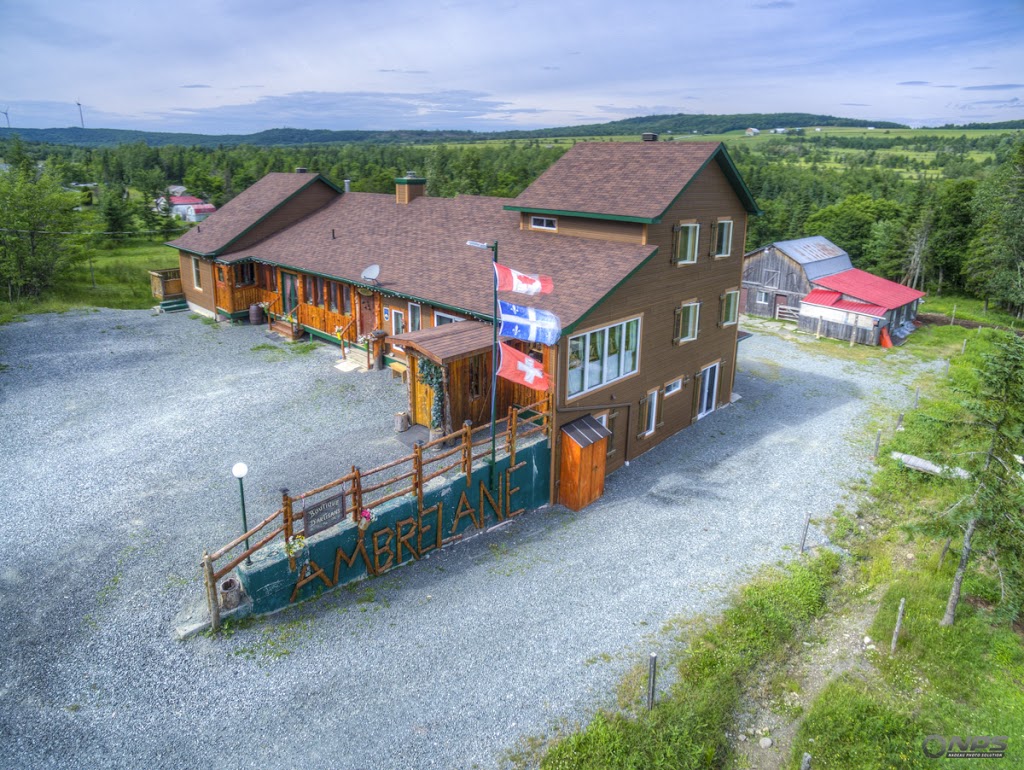 Gîte Ambrelane | 2259 Route du Sabot dOr, Thetford Mines, QC G6H 3H3, Canada | Phone: (418) 338-6202