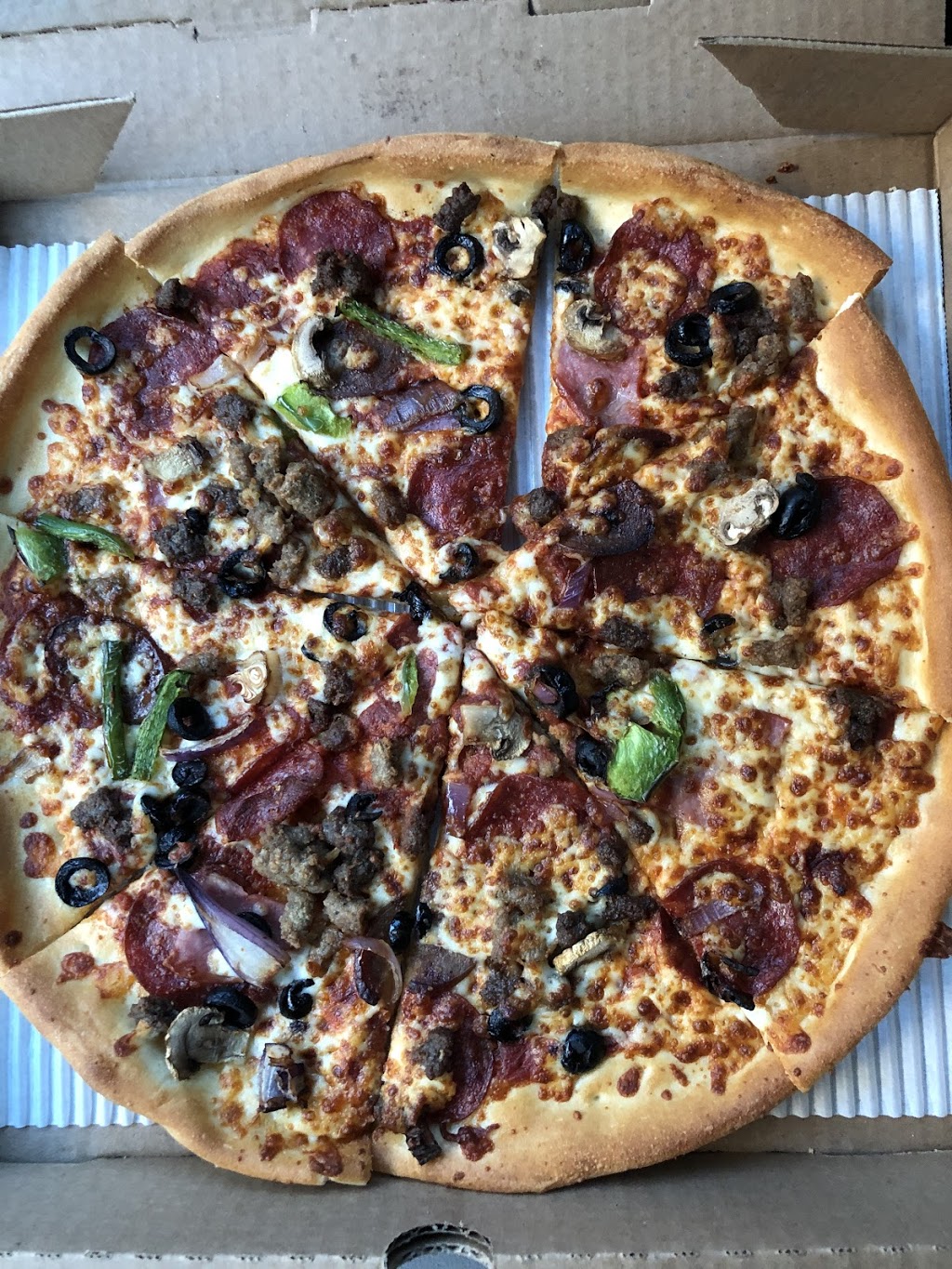 Pizza Hut | 1405 Upper Ottawa St, Hamilton, ON L8W 3J6, Canada | Phone: (289) 335-1270