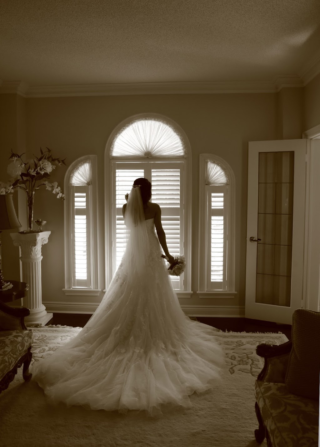 Images International Photography | 32 Lamont Ave, North York, ON M9N 2K3, Canada | Phone: (416) 248-2271