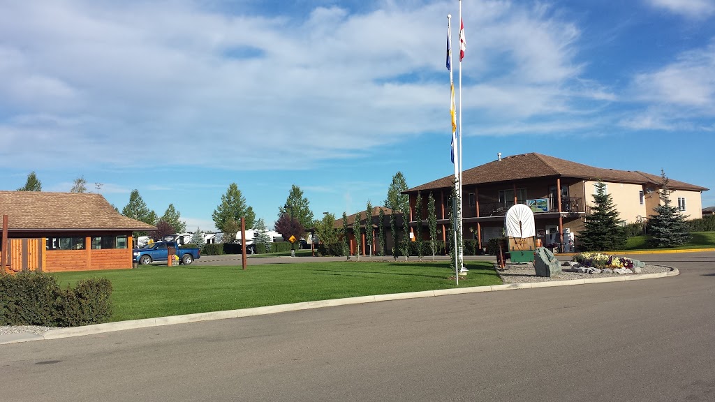 Bow RiversEdge Campground | 900 Griffin Rd E, Cochrane, AB T4C 2B8, Canada | Phone: (403) 932-4675