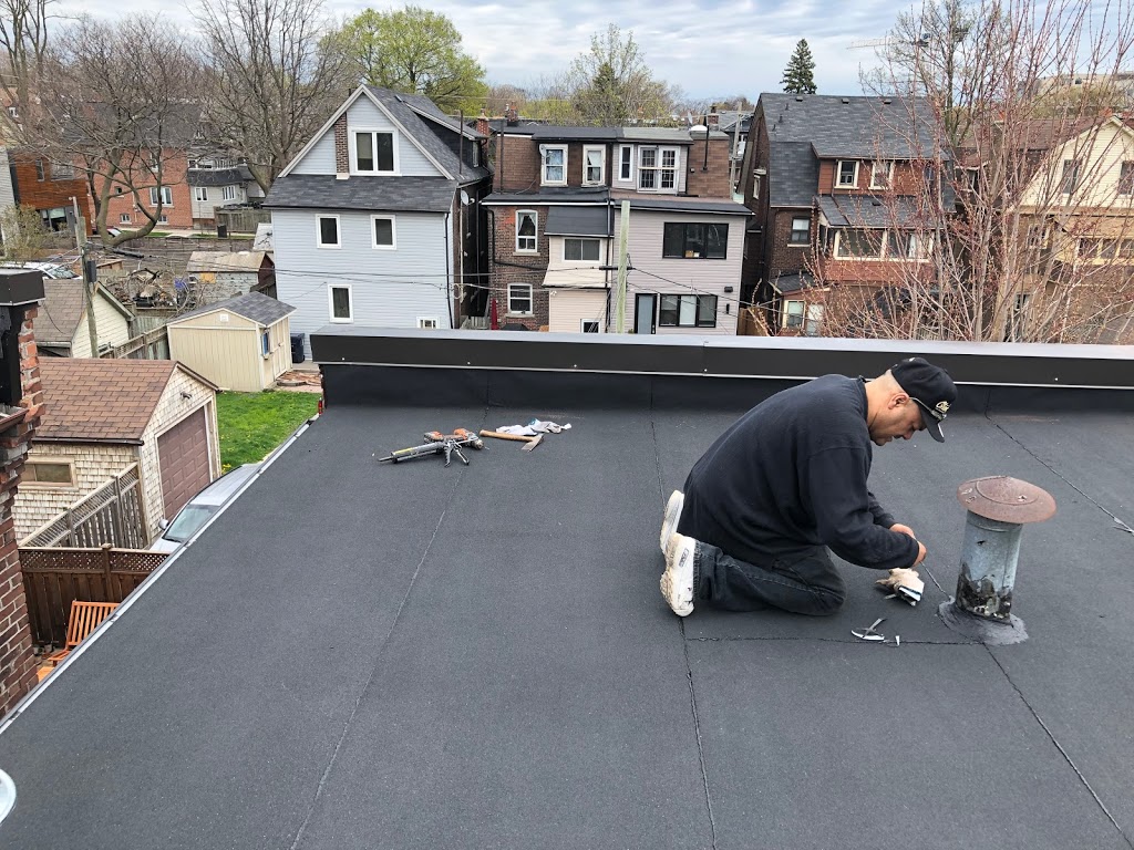 E W Smith Roofing | 45 Wynford Heights Crescent #1701, North York, ON M3C 1L3, Canada | Phone: (416) 467-7663
