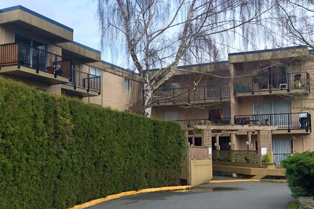 Ocean Park Manor | 885 Dunsmuir Rd, Victoria, BC V9A 6W6, Canada | Phone: (250) 410-1705