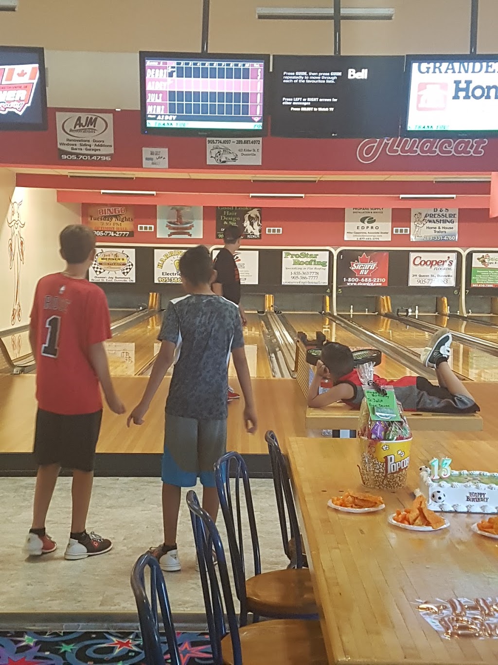 Mudcat Bowling and Entertainment Centre | 1123 Broad St E, Dunnville, ON N1A 2Z5, Canada | Phone: (905) 774-7671