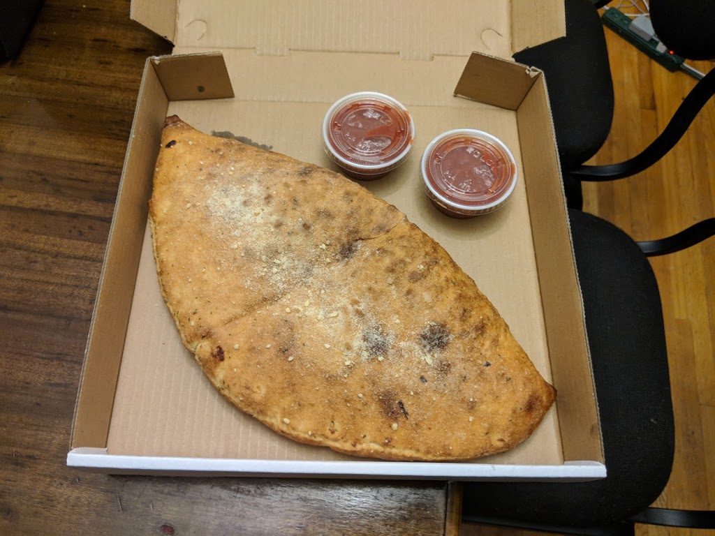 Maestro Pizza and Grill | 2421 Walker Rd, Windsor, ON N8W 3P8, Canada | Phone: (519) 250-6222
