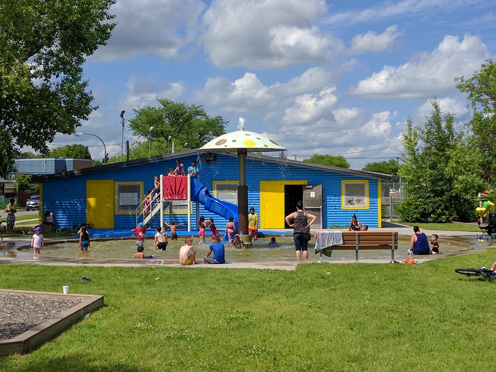 Pascoe Park | Weston, Winnipeg, MB R3E, Canada