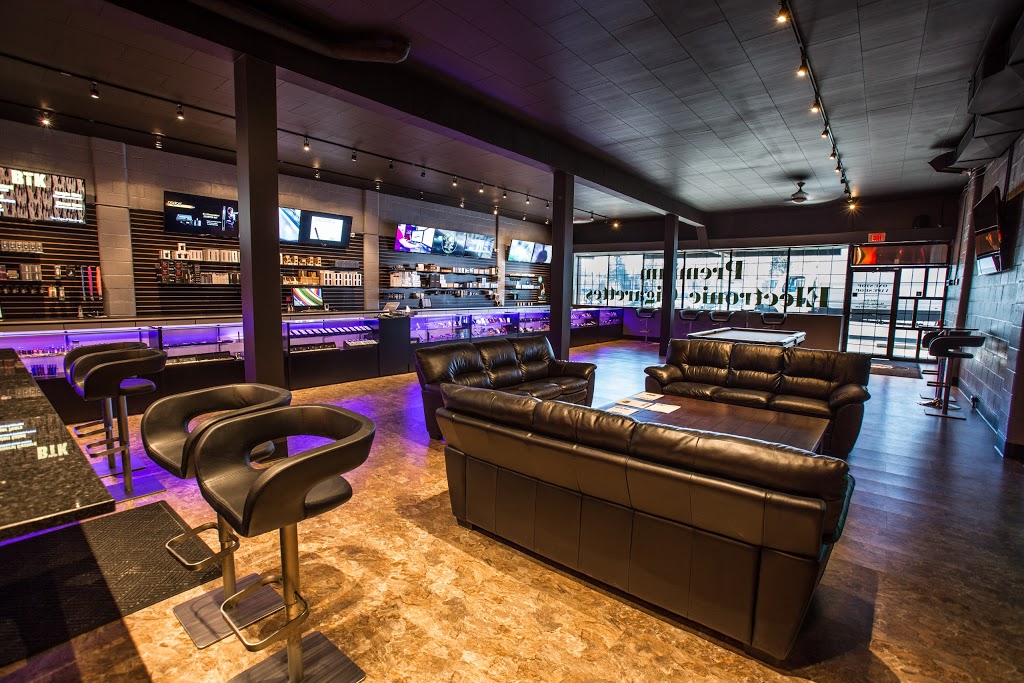 One Stop Vape Shop Superstore Bowness | 7930 Bowness Rd NW, Calgary, AB T3B 0H3, Canada | Phone: (587) 354-4467
