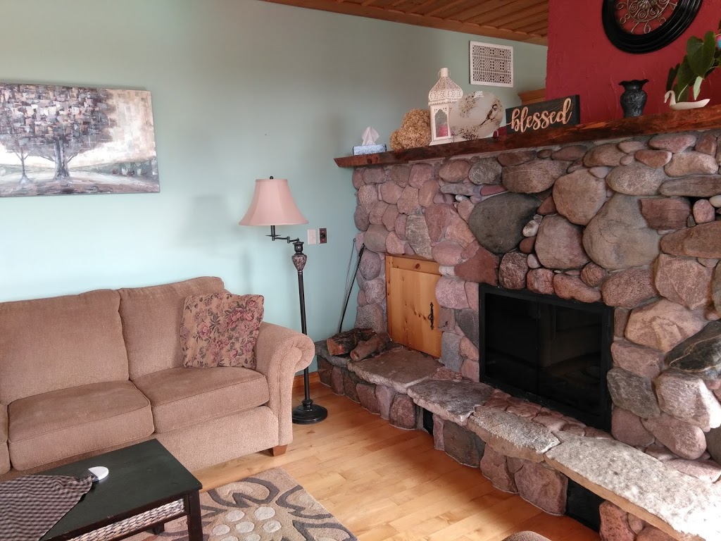 Rockhill Bed & Breakfast | 14225 Road 38, Sharbot Lake, ON K0H 2P0, Canada | Phone: (613) 279-3006