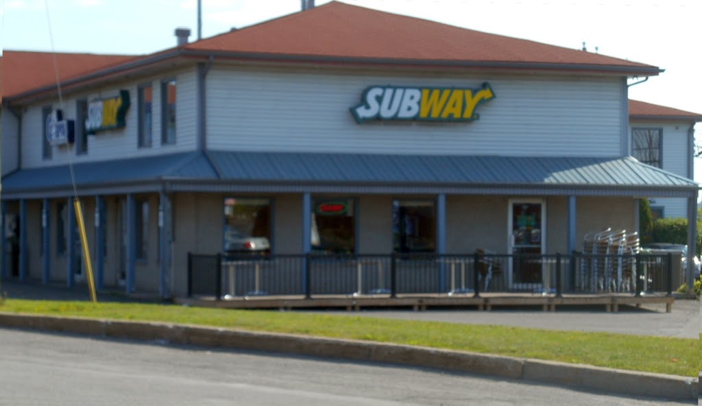 Subway | 8 La Salette Boulevard Suites 106, & 107, Saint-Jérôme, QC J7Y 5C8, Canada | Phone: (450) 530-2626