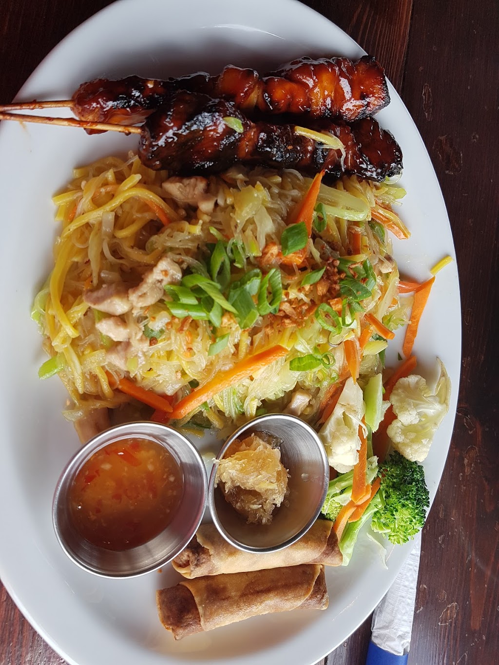 Barkada Grill - North | 7710 Gaetz Ave, Red Deer, AB T4P 2A5, Canada | Phone: (403) 754-2992