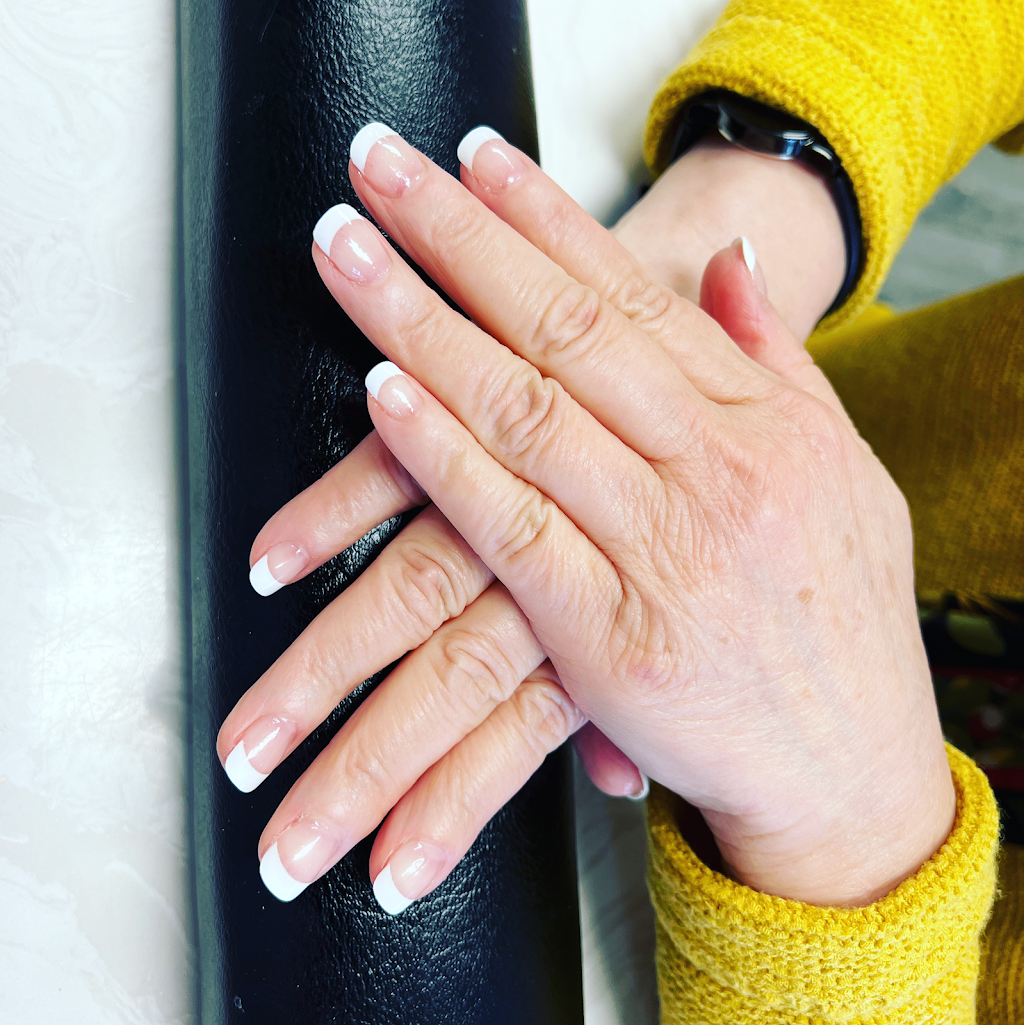 Touch Beauty Nails & Spa | 5012 16 Ave NW Unit 3b, Calgary, AB T3B 0N3, Canada | Phone: (587) 703-2007