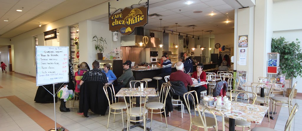 Cafe Chez Julie | 1055 Av. du Pont S, Alma, QC G8B 2V7, Canada | Phone: (418) 662-0362