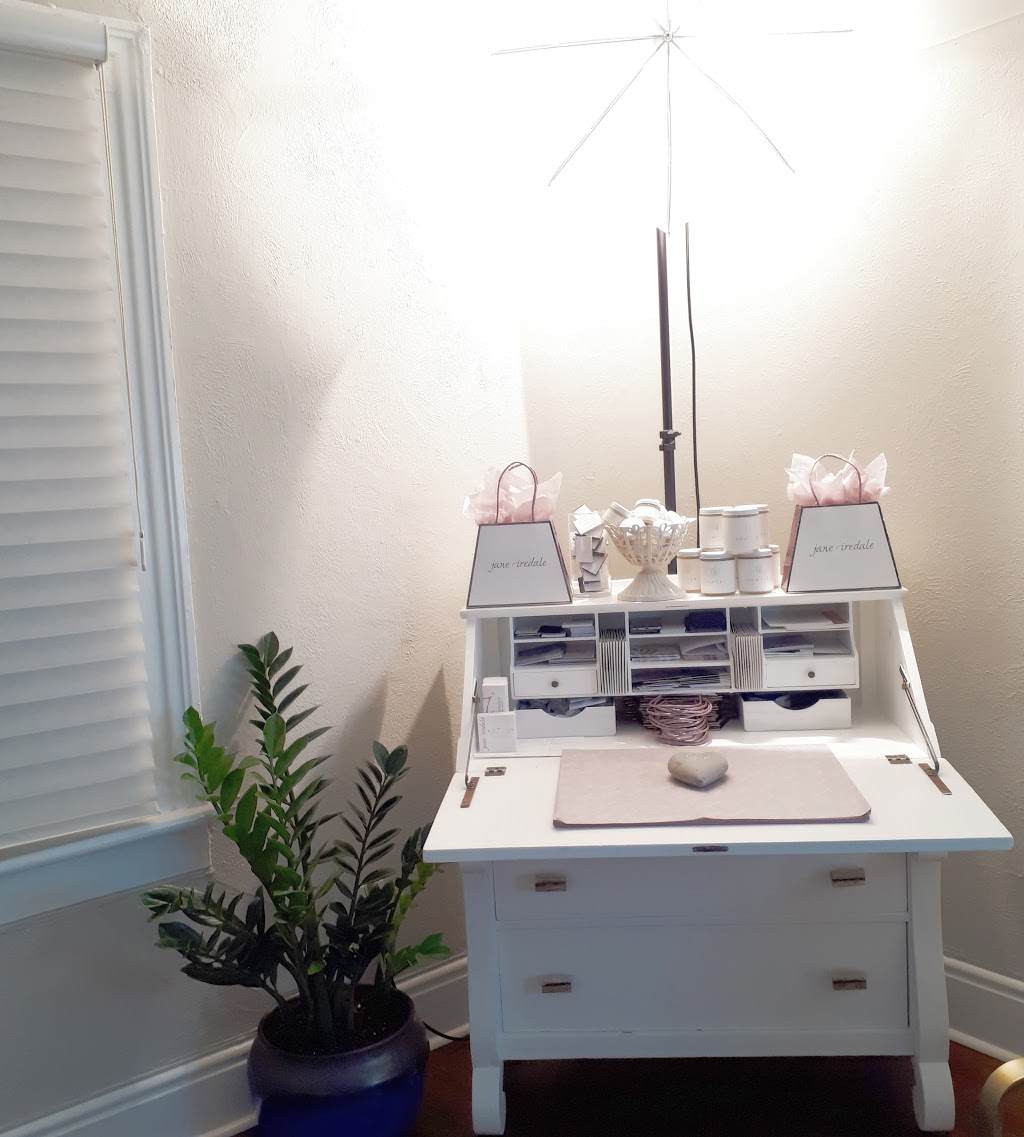 Shade Makeup Studio | 19 Stavebank Rd, Mississauga, ON L5G 2T4, Canada | Phone: (647) 241-6601