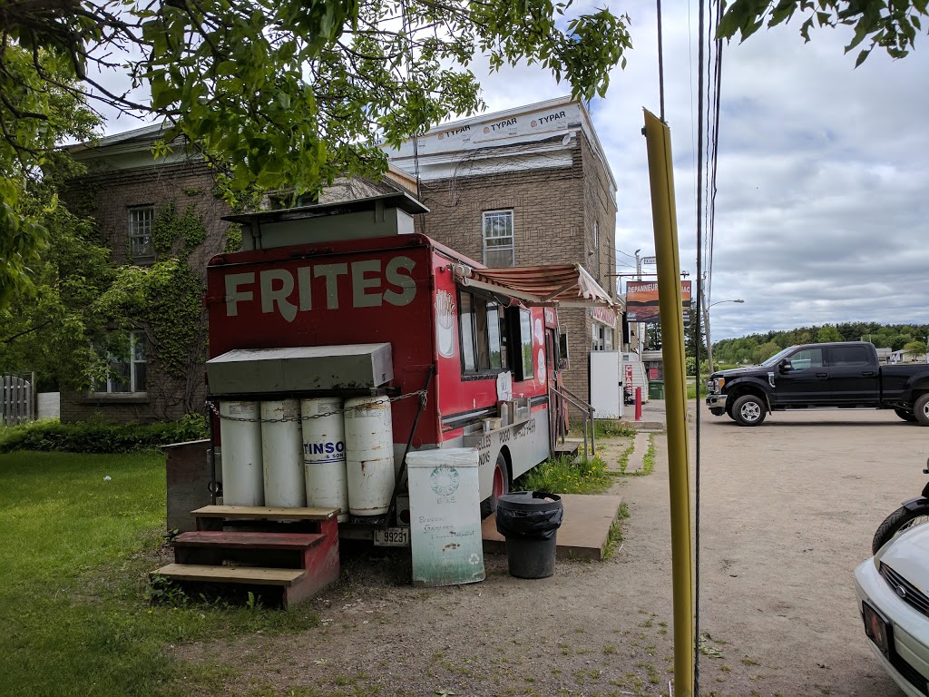Depanneur Du Pontiac | 3329 QC-148, Luskville, QC J0X 2G0, Canada | Phone: (819) 455-9605