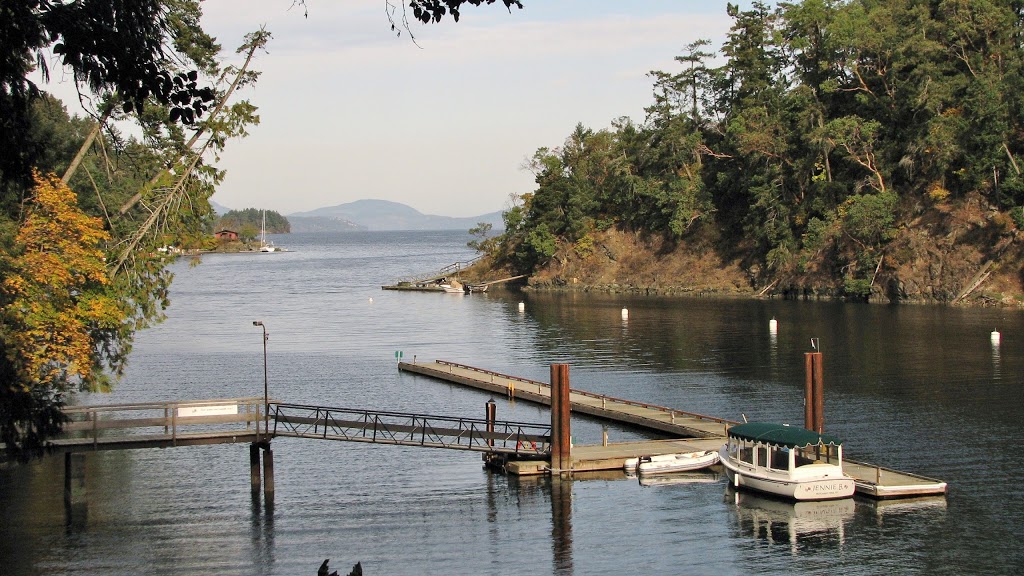 Nature Float | Tod Inlet Trail, Central Saanich, BC, Canada | Phone: (250) 652-1662