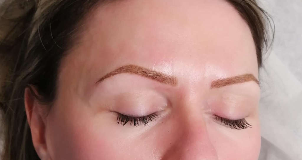 Raising Eyebrows | 2221 Kennedy Rd, Scarborough, ON M1T 3G5, Canada | Phone: (647) 882-0775