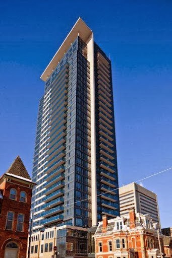 Delsuites | 28 Linden St, Toronto, ON M4Y 1V6, Canada | Phone: (416) 296-8838