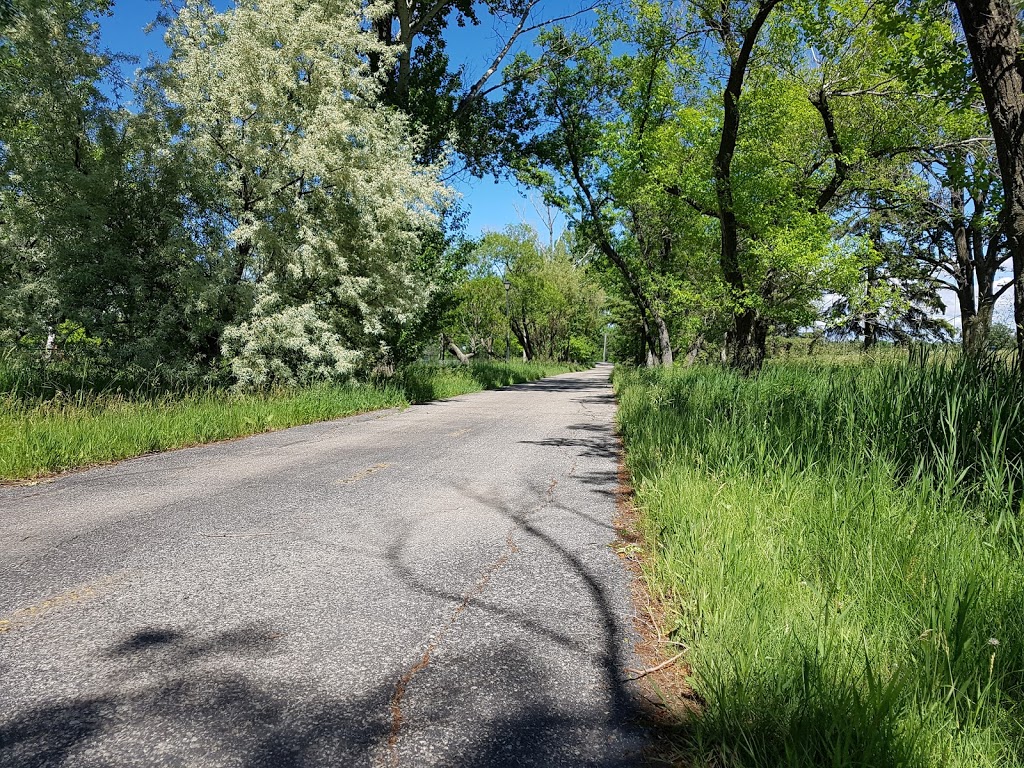 Niakwa Trail | Fermor Ave, Winnipeg, MB R2M, Canada