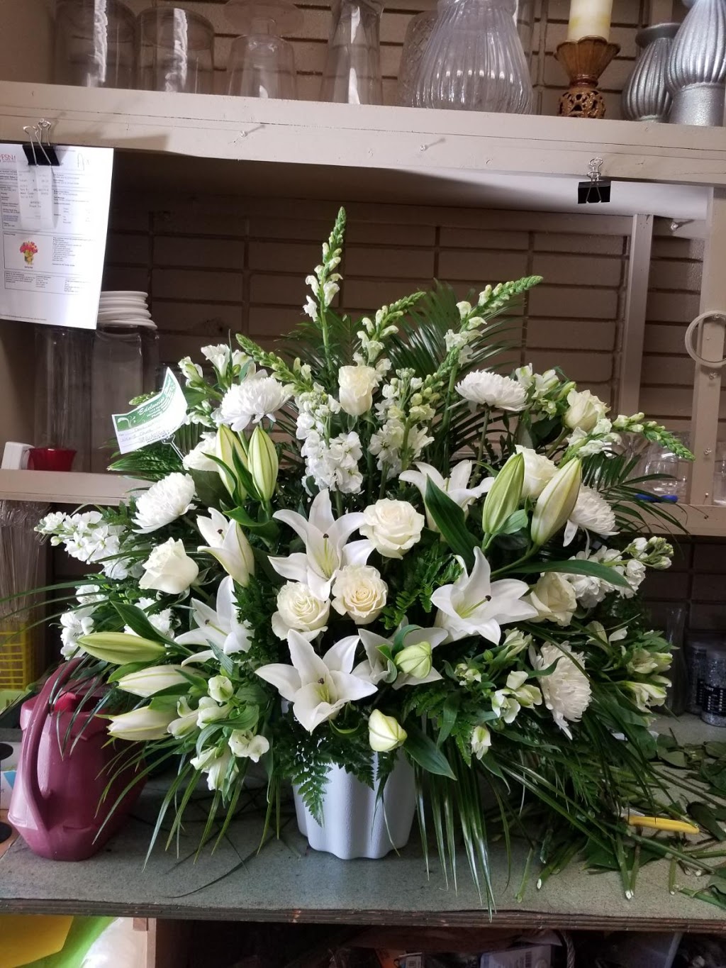 Edelweiss Florist | 1110 Henderson Hwy #2, Winnipeg, MB R2G 1L1, Canada | Phone: (204) 339-5515