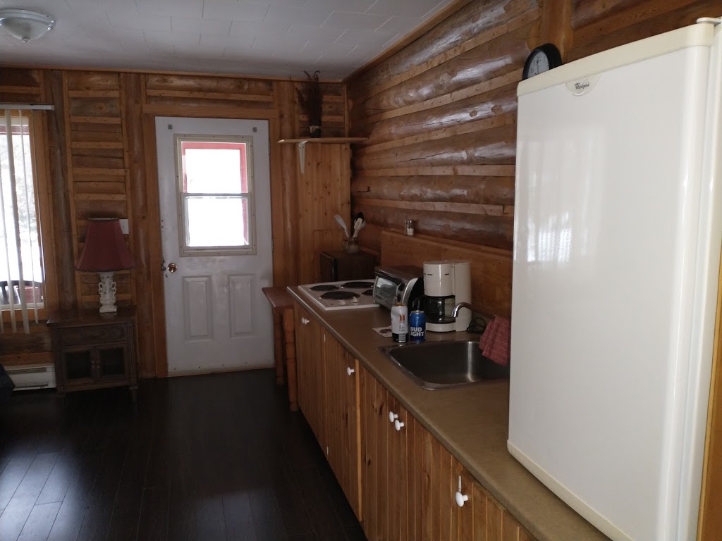 Auberge Rond | 13 Chemin de la Cabane, Mandeville, QC J0K 1L0, Canada | Phone: (450) 835-0947