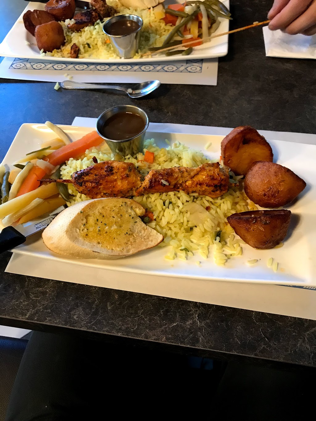 Restaurant Le Riverin | 276 Boulevard Ste Madeleine, Trois-Rivières, QC G8T 3L9, Canada | Phone: (819) 378-7900